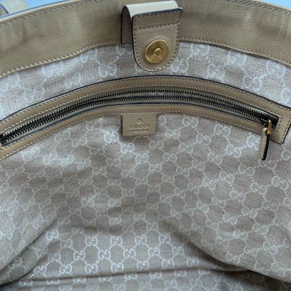 Gucci Horsebit Leather Tote - Picture 6 of 9